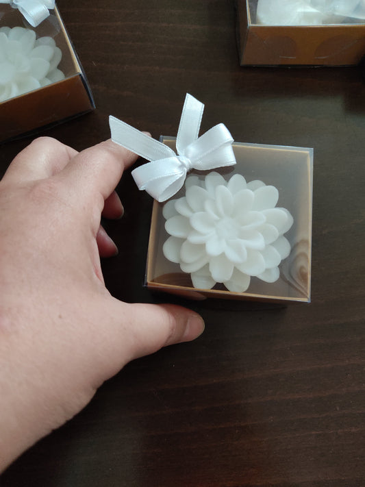 Wedding Candle Favors, Bridesmaid Favors, Bulk Blossom Candle Gifts, Scented soy candles Wedding favors for guests