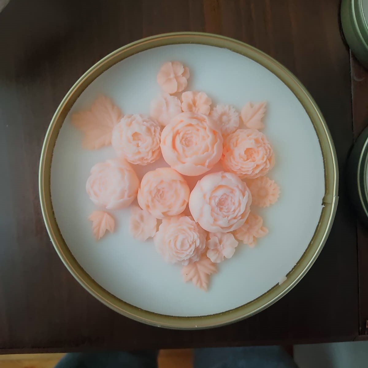 Big Floral candles in golden tin, scented soywax candle, organic decorative candle,