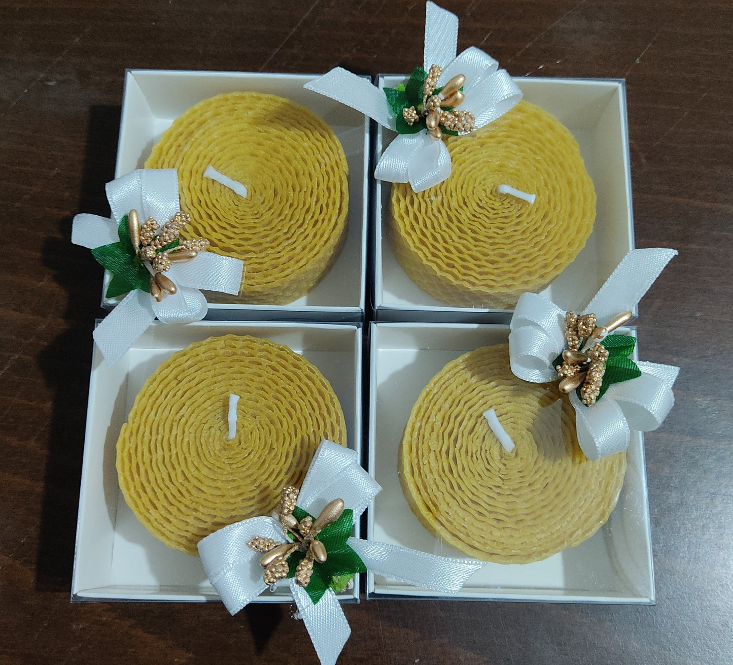 Honeycomb wedding favors, Hand-rolled bridesmaid favors, Beeswax candles wedding favors