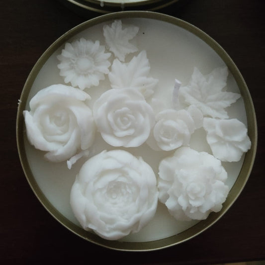 Wholesale Blossom Garden Soy Candles in Tin