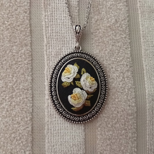 Hand Made Rococo Embroidery Necklace